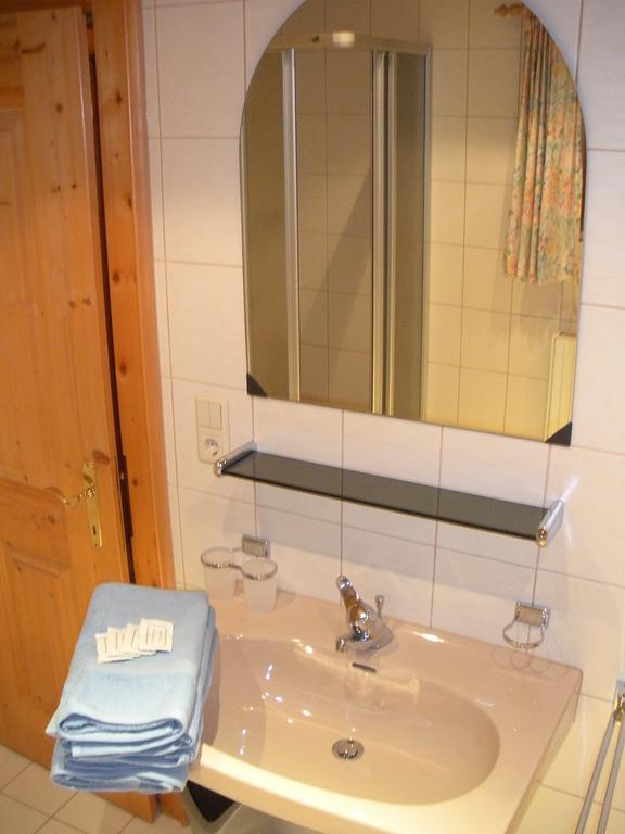 Apartment Christine Oettl Pfunds Habitación foto