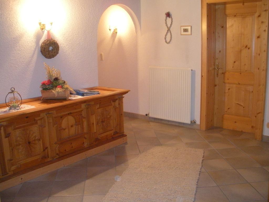 Apartment Christine Oettl Pfunds Habitación foto